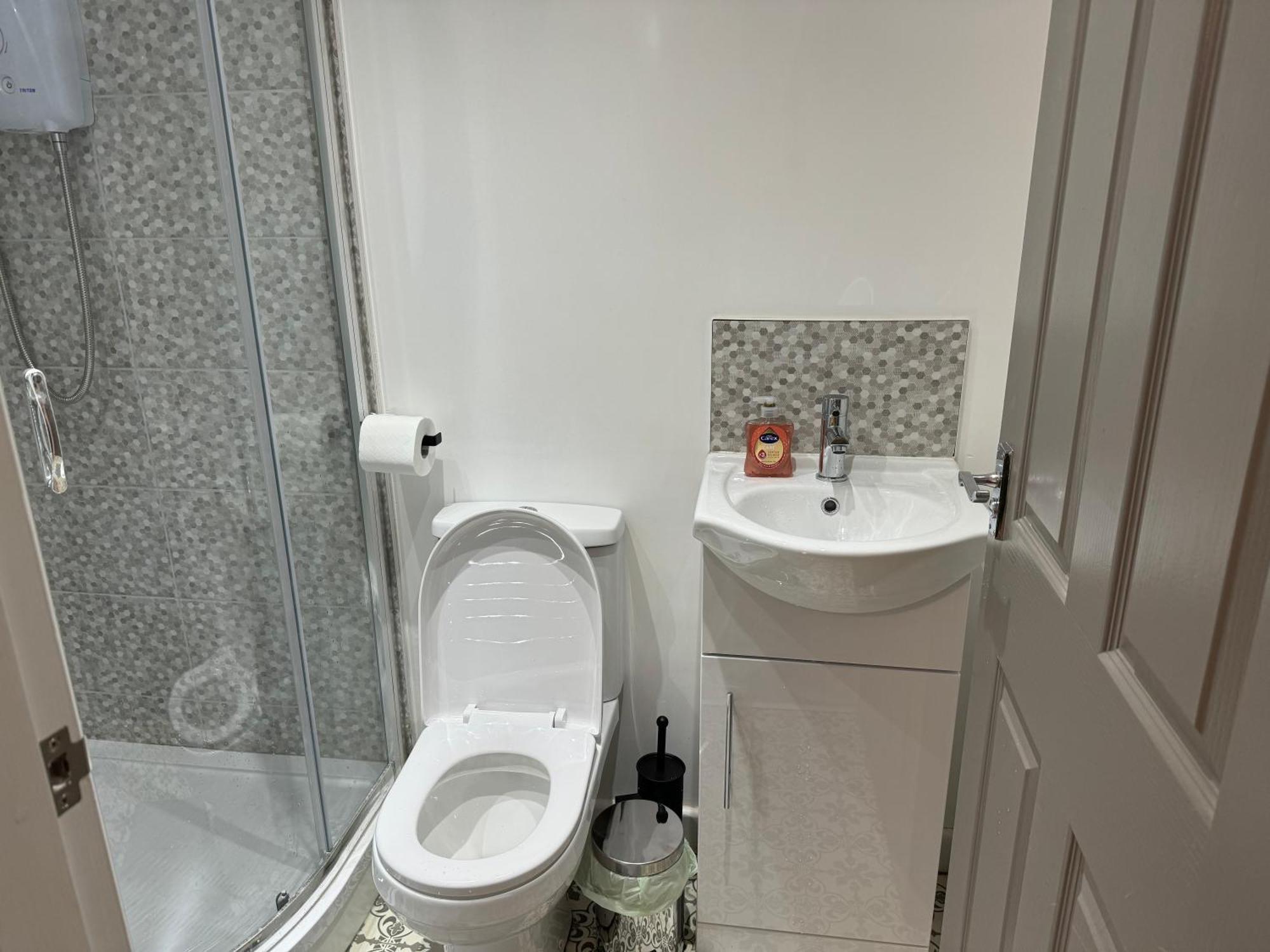 Comfy Studio Flat And Workspace Near Ashton-U-Lyne Station Stalybridge Bagian luar foto