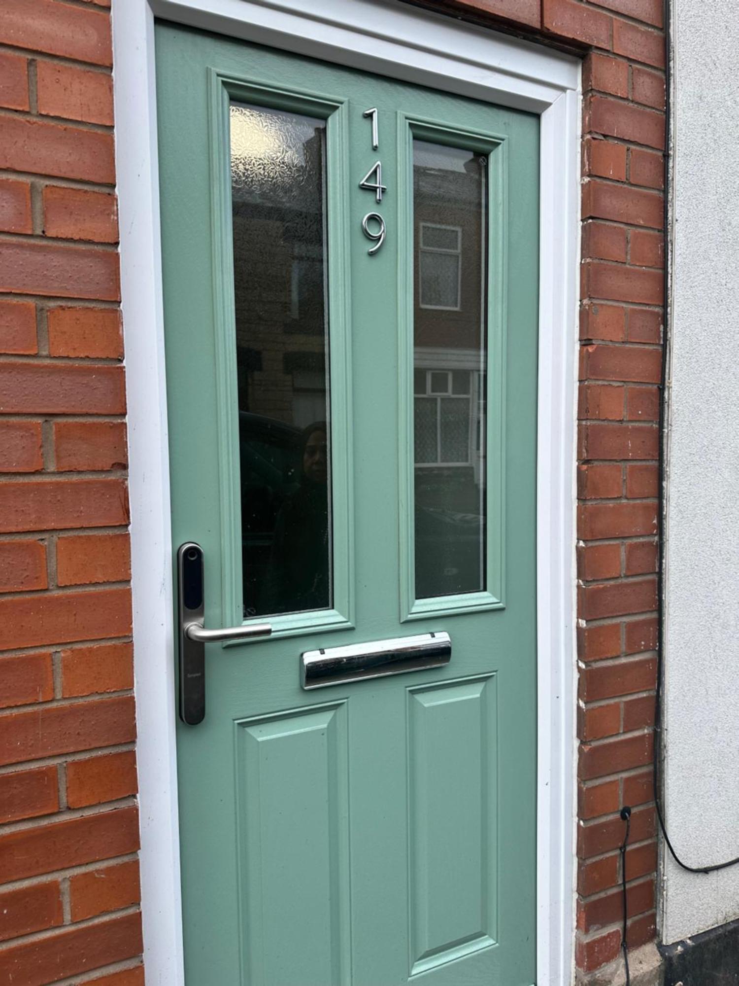 Comfy Studio Flat And Workspace Near Ashton-U-Lyne Station Stalybridge Bagian luar foto